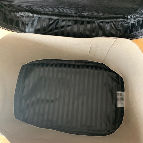 Victoria’s Secret Signature Striped Carry Case - Picture 4 of 12